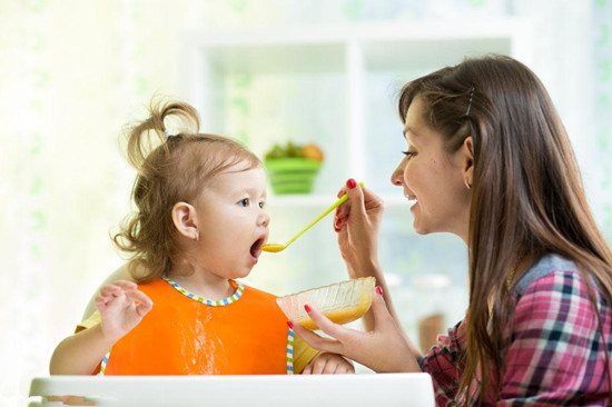 孩子睡觉磨牙是怎么回事 是正常现象还是肚子里有蛔虫