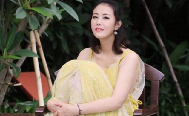 周海媚老公是谁与吕良伟为何离婚 周海媚情史坎坷如今恋爱不结婚