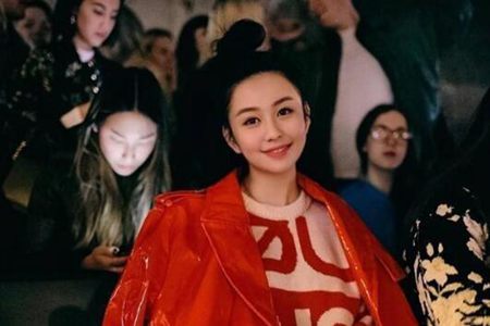 邱淑贞大女儿走秀惊艳全场 沈月正面照曝光堪称母亲年轻时翻版