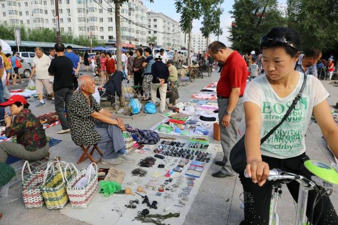 摆地摊的梗怎么来的：摆地摊是什么梗